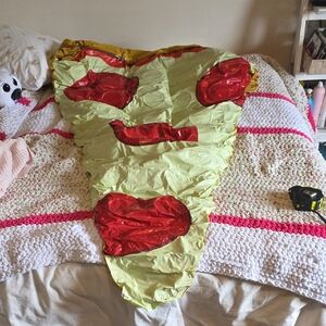 Pizza Floaty, Smaller Side